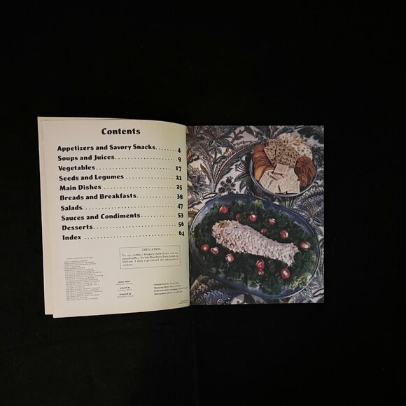 4 – Vintage ‘Ideals’ Budget/Family  Cookbooks - Picture 10 of 14